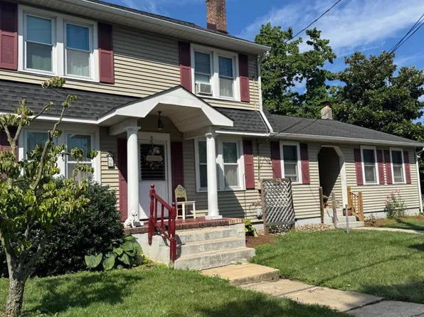 6 Devlin Ave, Burlington, NJ 08016