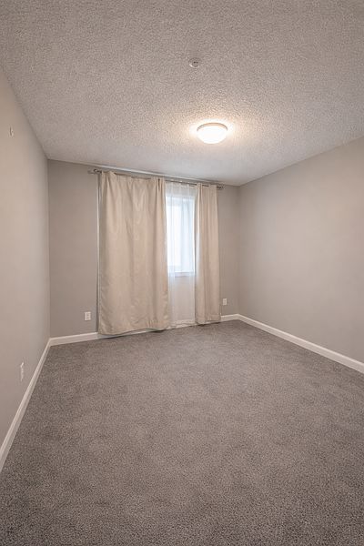 Edmonton Apartment for rent - 2 Bedrooms — photo 6