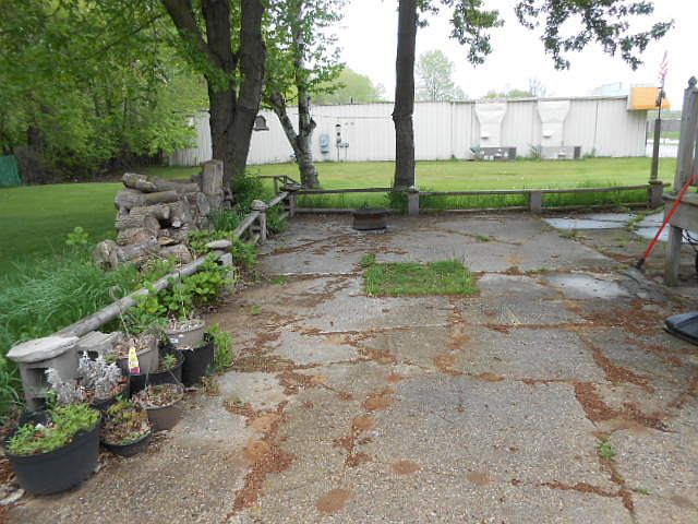 2nd image of 3214 Menasha Ave