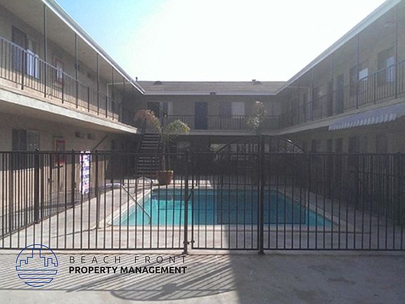 3rd image of 4061 W 138th St APT 15