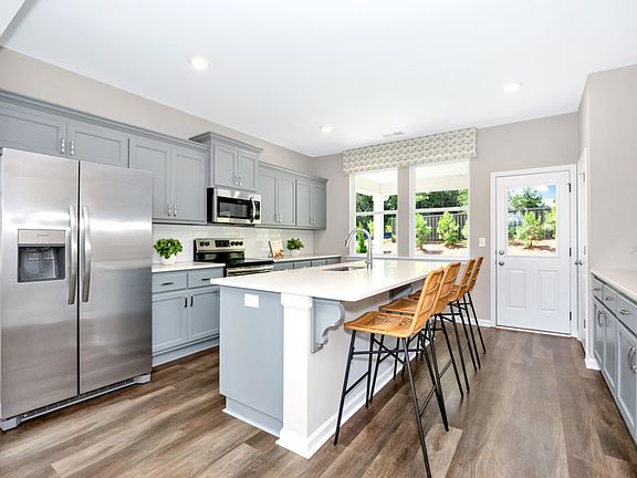 5th image of 101 Evergreen Mill Ln