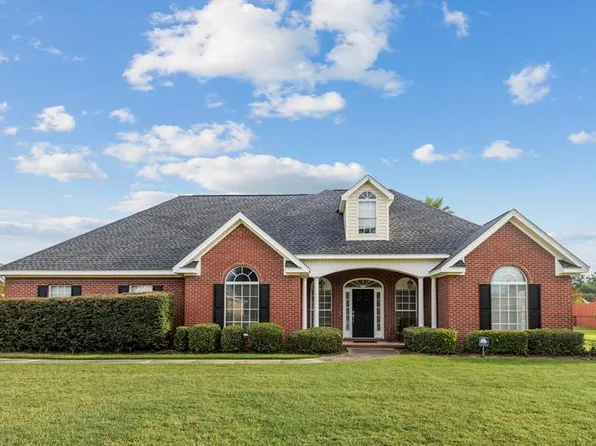 209 Drake Dr, Dothan, AL 36305