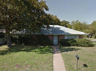 2913 SE 6th St, Mineral Wells, TX 76067