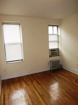 Rented by Velsor Realty | media 4