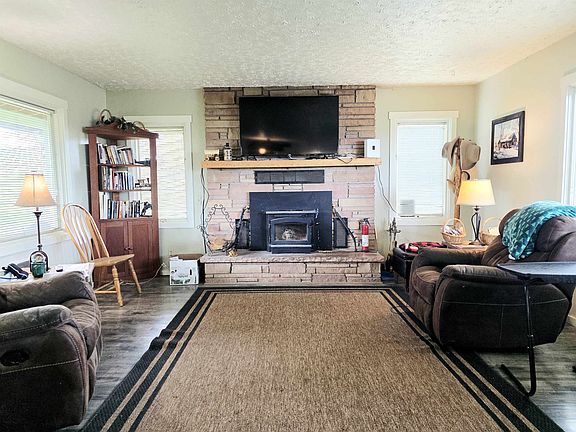 4th image of 28628 N Dunn Rd