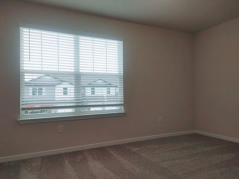 19649 Shady Oak Dr — Photo 10