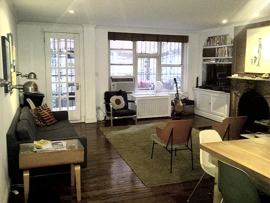 Rented by M.Woods & Associates | media 69