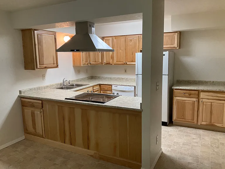 1642 Kellenbeck Ave — Photo 3