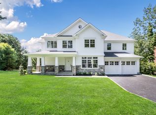 26 Fairview Rd, Scarsdale, NY 10583