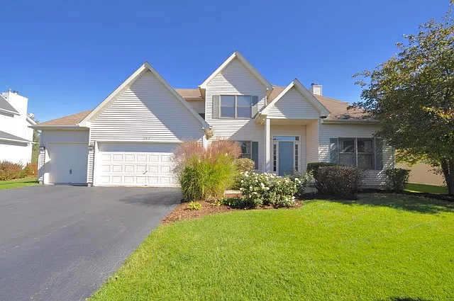 262 Isleview Dr photo 1