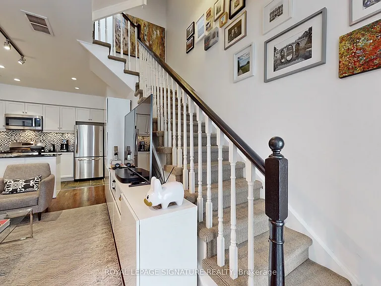 6 Wellesley Pl #42 — Photo 7