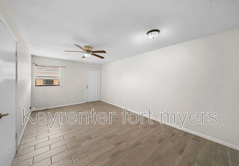 322A Louise Ave — Photo 5