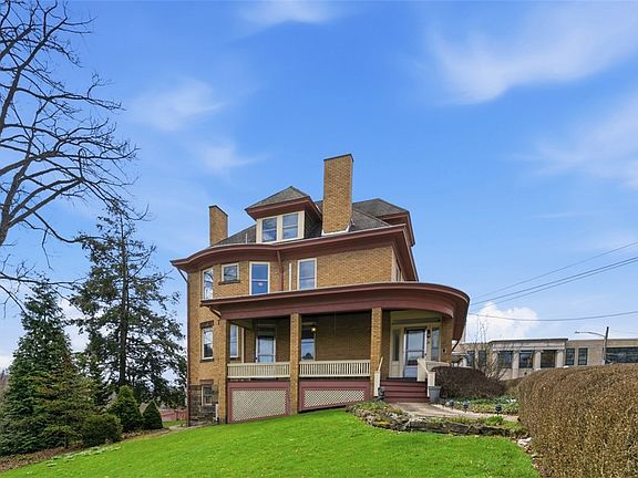 2nd image of 25 Vancouver Ave