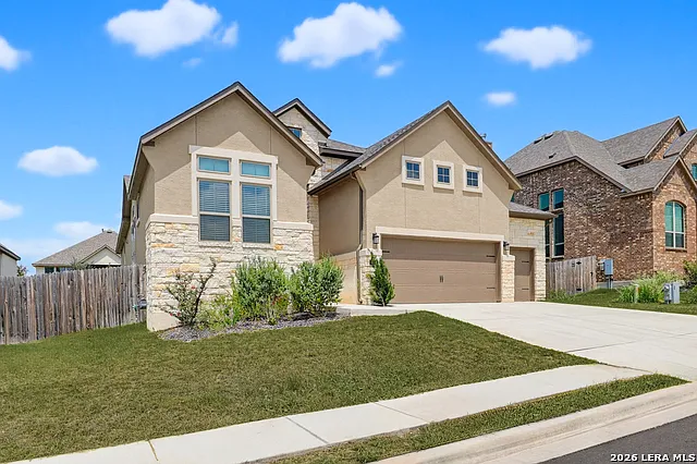 4 bed, 3.0 bath, 2828 sqft, $3,300 — Photo 2