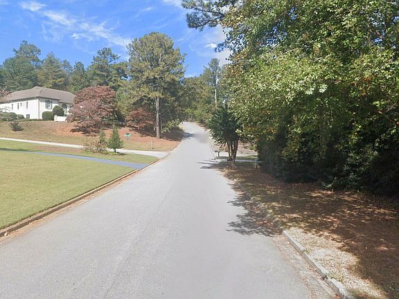 4th image of 2720 Harvest Dr SE