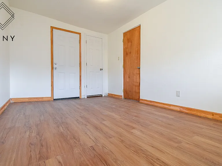 176 Hart St #4A — Photo 6