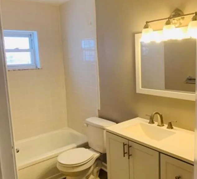 93 W Starr Ave — Photo 10
