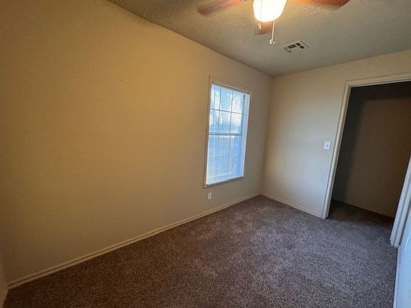 3rd image of 4545 W Park Pl