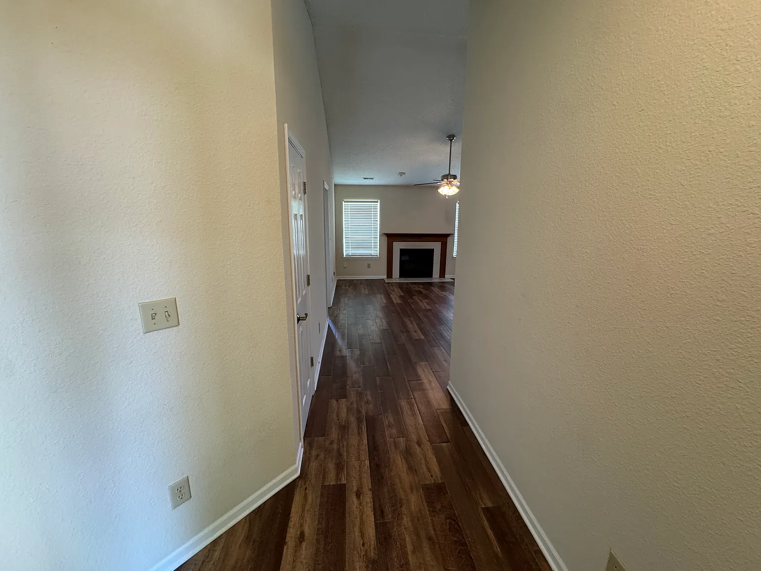 3 bed, 1304 sqft, $1,695 — Photo 4