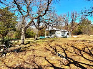 454 Bear Ridge Rd, Bowie, TX 76230