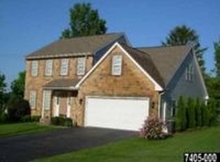 12 Longview Rd, Seven Valleys, PA 17360