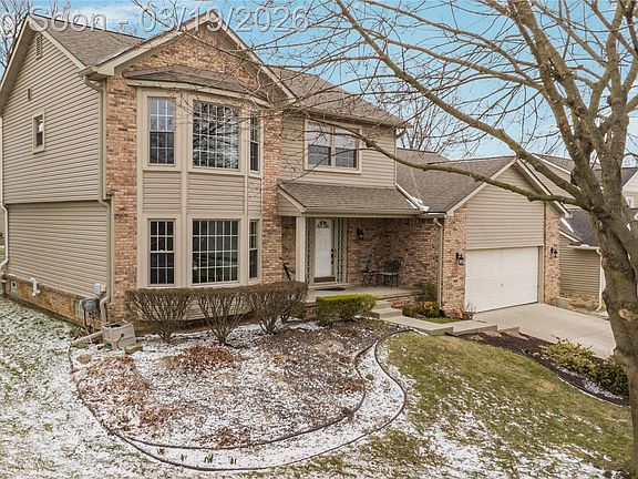 2nd image of 1874 Rothbury Dr