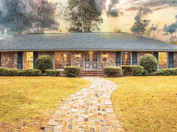 1800 W Block St, El Dorado, AR 71730