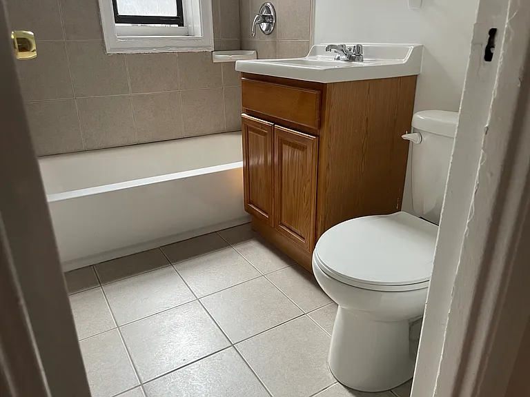 3215-3217 Hull Ave #3C — Photo 21
