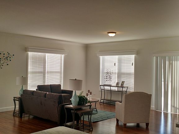 4th image of 3216 Whirlaway Ct