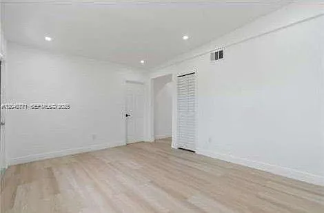 5701 SW 41st St — Photo 16