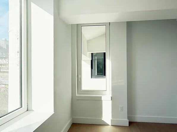 107 South 6th Street image 19 of 20