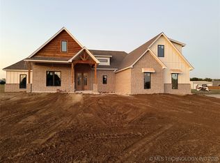 956 Bluebird Ln, Pryor, OK 74361