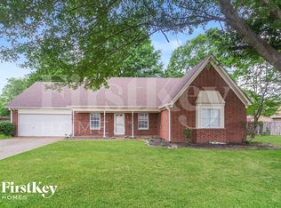 4381 Whispering Bend Dr, Memphis, TN 38125
