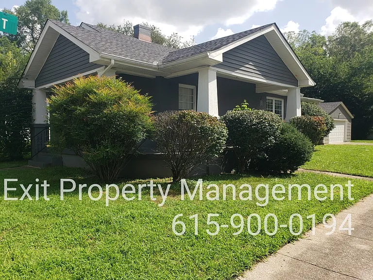 223 Richardson Ave — Photo 4