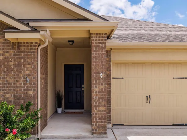 824 Tabernash Dr, Leander, TX 78641