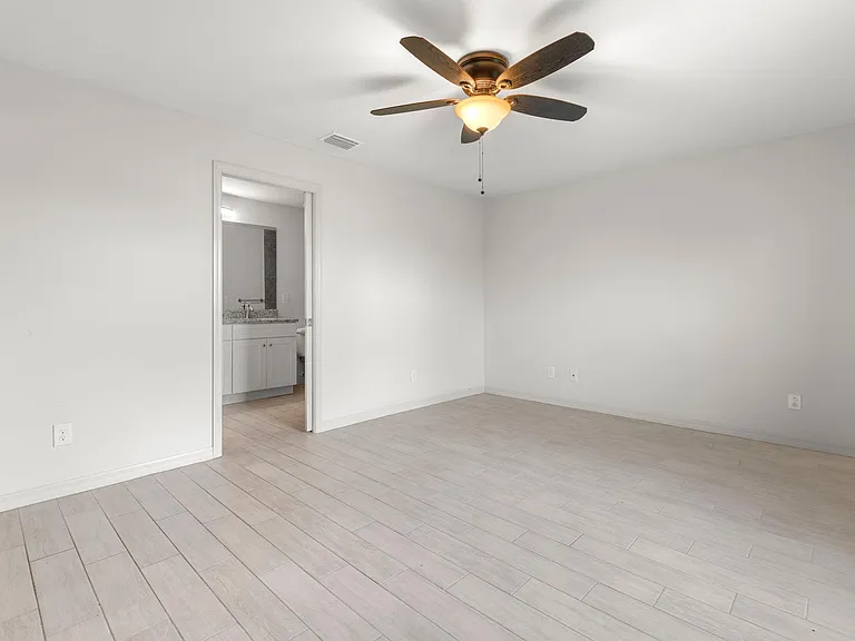 Huge Master bedroom with attached bathroom and walk-in closet. Size-16*12