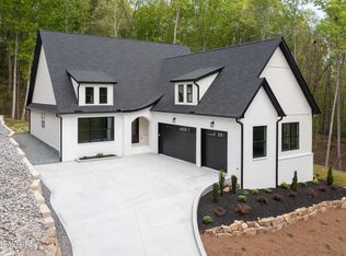 215 Wahuhu Ln, Loudon, TN 37774