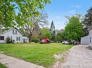 223 S Sherman St, Sheridan, MI 48884