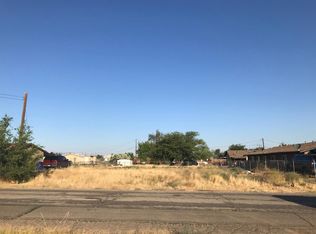 Pearmain St, Adelanto, CA 92301