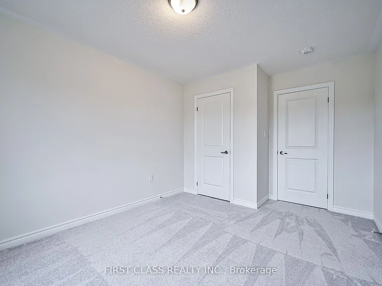61 Kenneth Rogers Cres — Photo 34