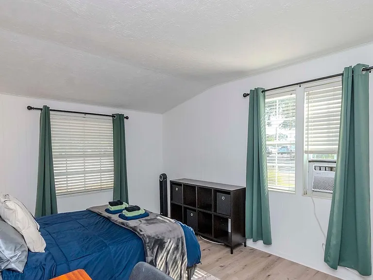 675 Clearwater Largo Rd S — Photo 21