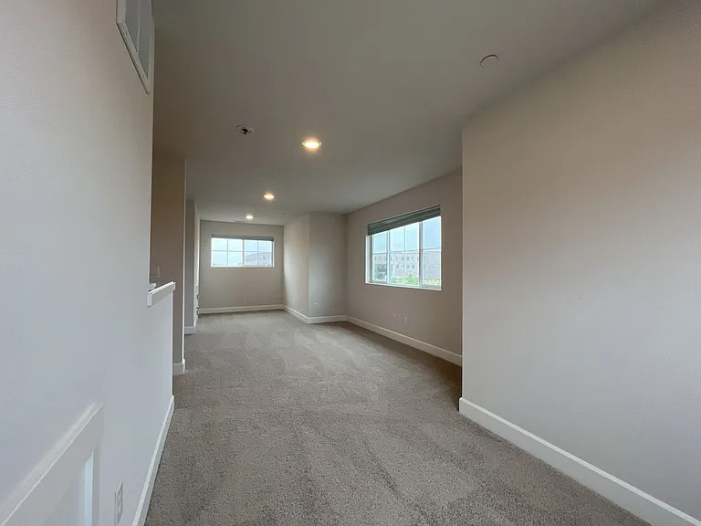 12949 SW Meadbrook Ln — Photo 38