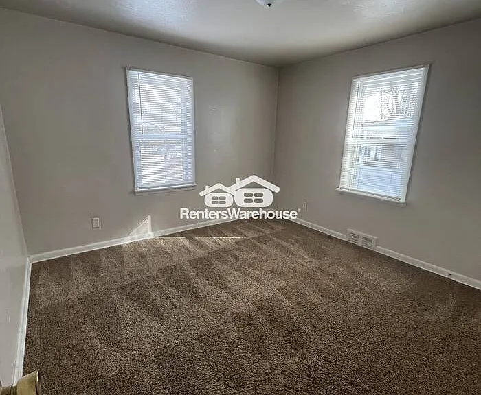 9812 Balboa Dr — Photo 9