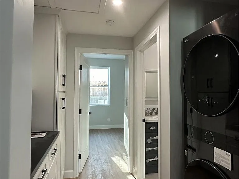 2039 Casa Grande St — Photo 4