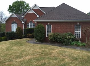 184 Mims Dr, Calhoun, GA 30701