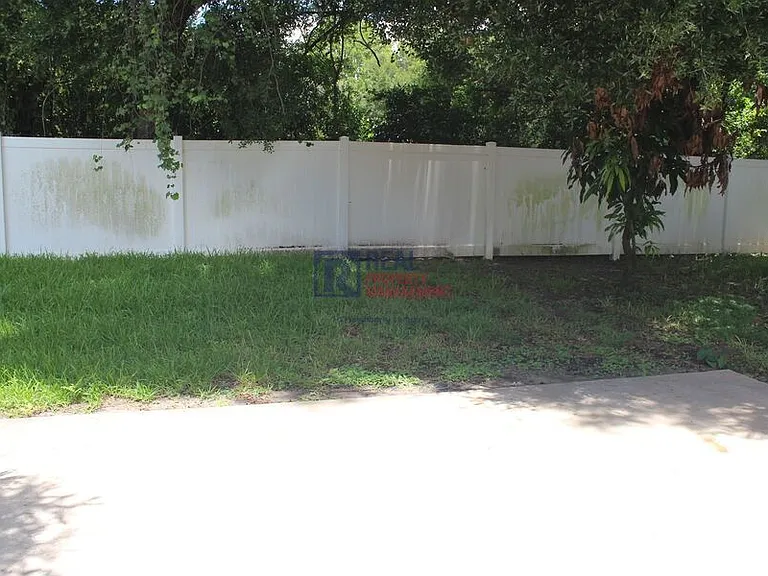 452 Westchester Hills Ln — Photo 32