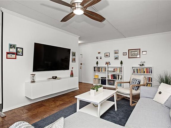 3rd image of 200 Diplomat Dr APT 8F