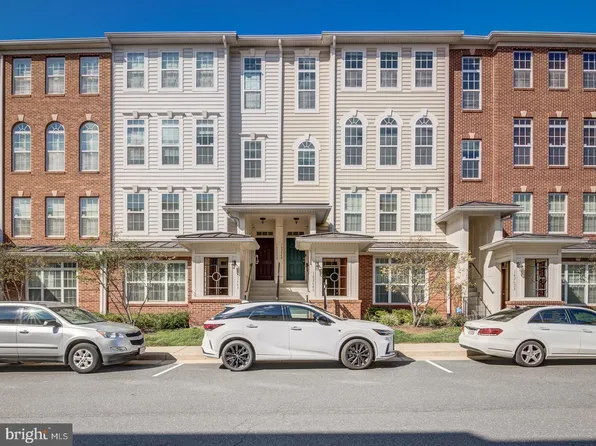 14264 Woven Willow Ln #B-56, Centreville, VA 20121