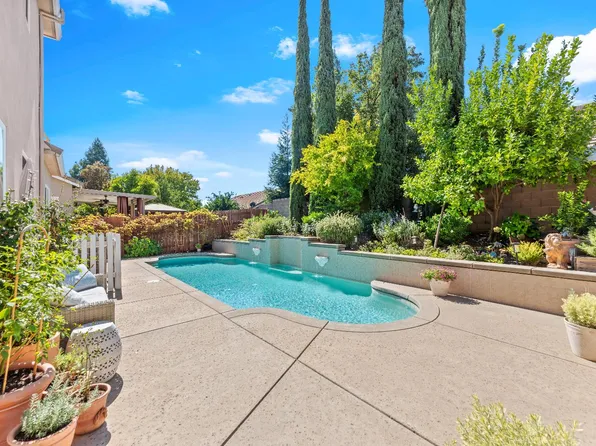 8105 Bauser Ave, Roseville, CA 95747