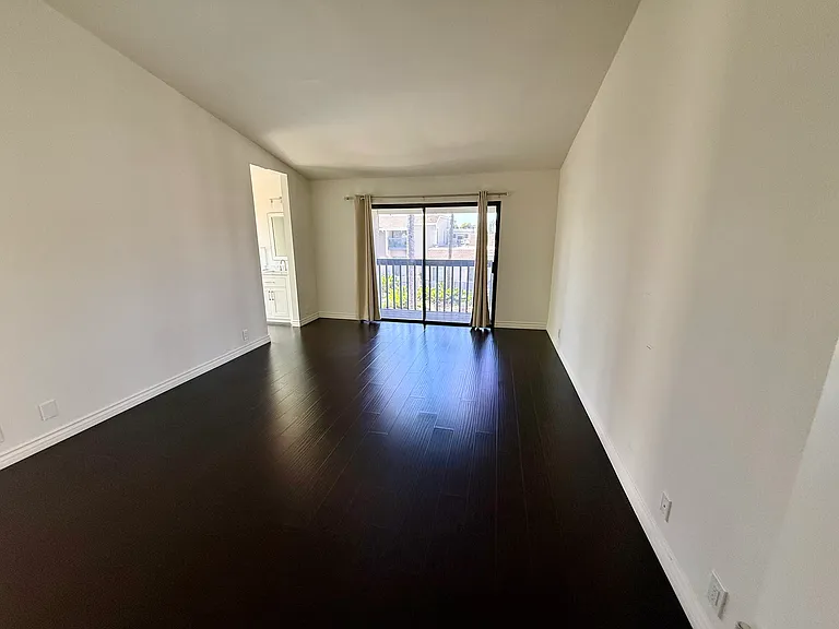 2934 Wellesley Ct — Photo 16
